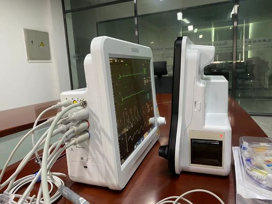 Moniteur cardiaque de soins intensifs au chevet du lit pour les paramètres de surveillance ECG