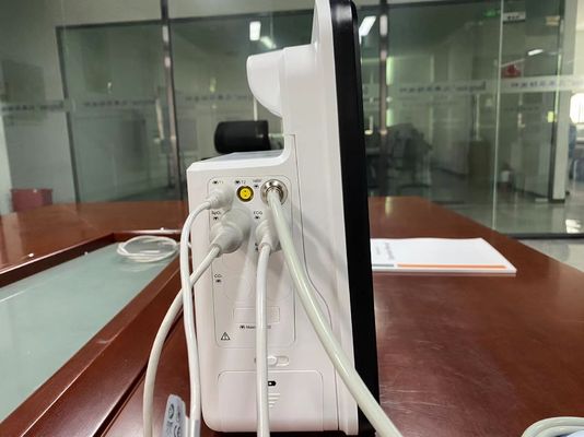 Signes vitaux Moniteur multi-paramètres du patient avec 6 ECG standard SPO2