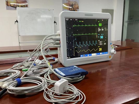 Appareil portable de 15 pouces pour les urgences cardiaques.