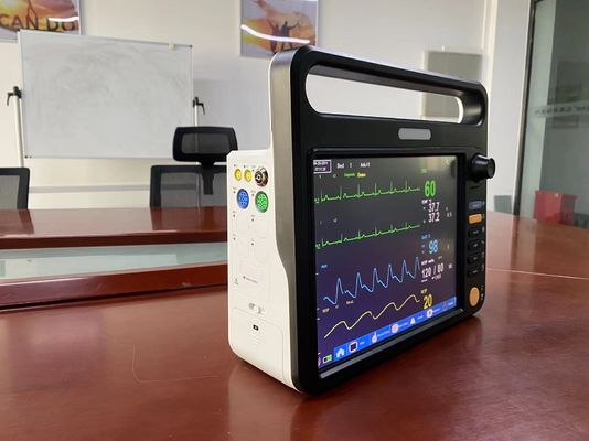 ECG SPO2 NIBP Moniteur portable du patient pour les signes vitaux hospitaliers