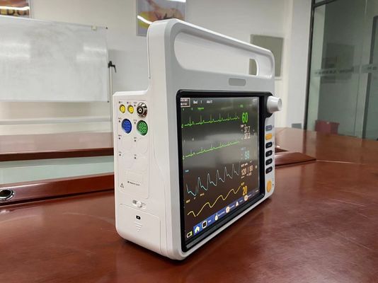 Moniteur portable de patient NIBP SPO2, moniteur cardiaque ECG pour la salle de soins intensifs de l' hôpital