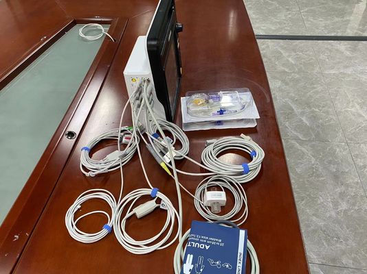 Moniteur cardiaque portable en soins intensifs avec 6 paramètres standard ECG NIBP SPO2