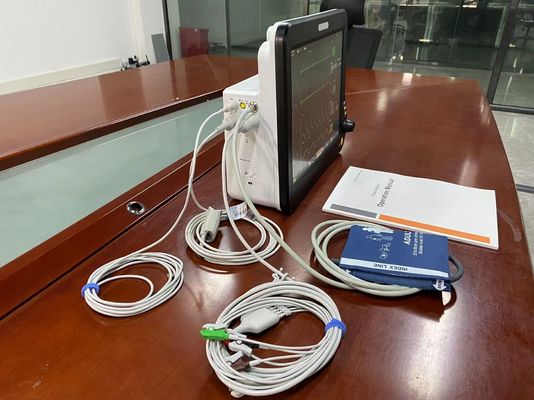 Moniteur multilingue multiparamètres pour clinique générale