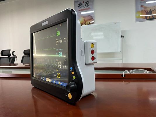 Manuel de suivi du patient modulaire multilingue pour les ambulances hospitalières ODM