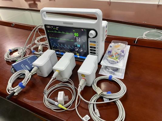 Équipement modulaire de surveillance du patient à l'hôpital multilingue avec ECG NIBP SPO2