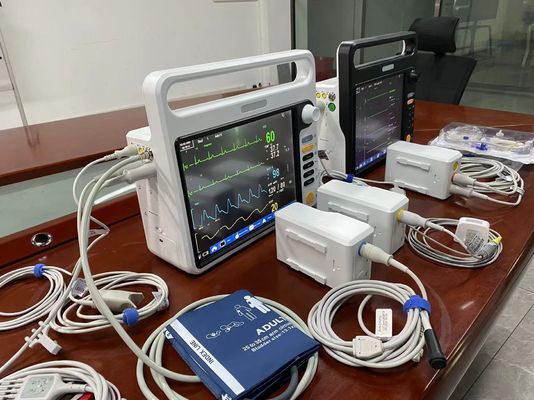 12.1 &quot; Machine électronique de signaux vitaux, moniteur de santé hospitalier pour le diagnostic OEM ODM