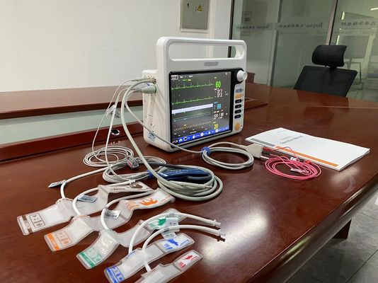 ECG SPO2 NIBP 2Temp Moniteur du patient néonatale avec écran multilingue 12,1 pouces