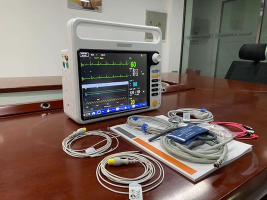 Machine de surveillance du rythme cardiaque pour les nouveau-nés pédiatriques