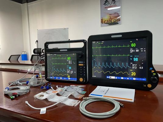12.1 pouces machine de surveillance des signes vitaux pour les patients vétérinaires multifonctionnelle