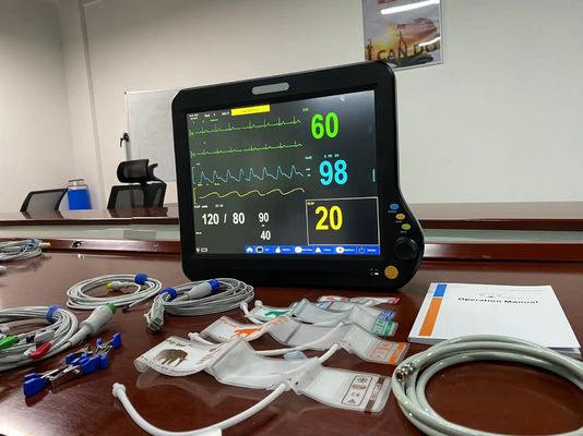 Moniteur de fréquence cardiaque chirurgicale d' utilisation vétérinaire 15 pouces avec ECG NIBP SPO2