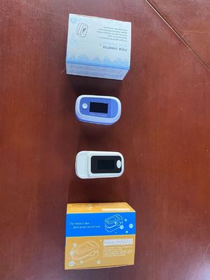 Petit oxymètre de pouls médical réglable à la pointe des doigts OLED pour enfant adulte, moniteur d'oxygène dans le sang