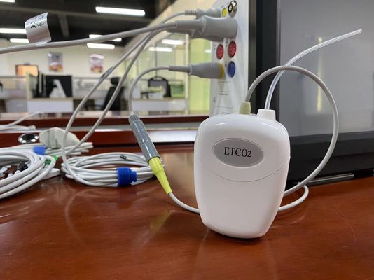 CO2 Capnographie en coulée latérale Moniteur Plug Play Matériau plastique