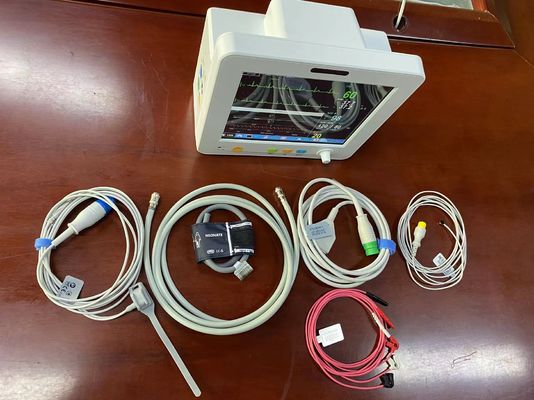 Moniteur patient de nouveau-né léger, Temp Vital Signs Monitors portatif d'ECG SPO2 NIBP