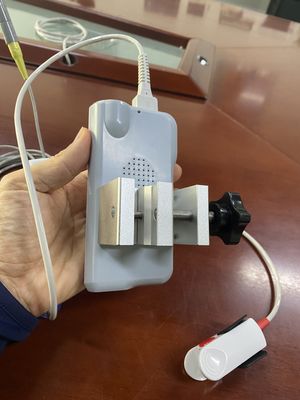 Moniteur de signes vitaux de poche vétérinaire écran LCD TFT 3,5 pouces avec EtCO2 et SPO2