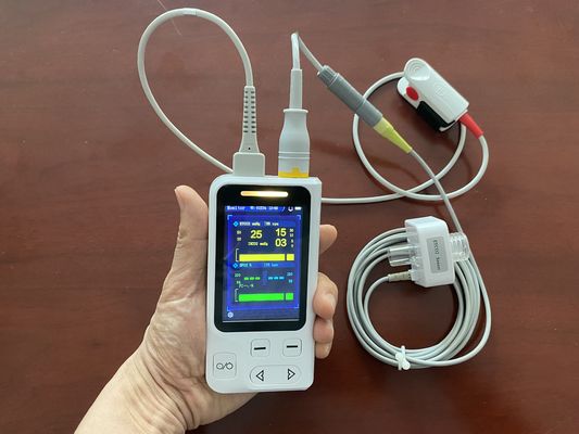 Moniteur de signes vitaux de poche vétérinaire écran LCD TFT 3,5 pouces avec EtCO2 et SPO2